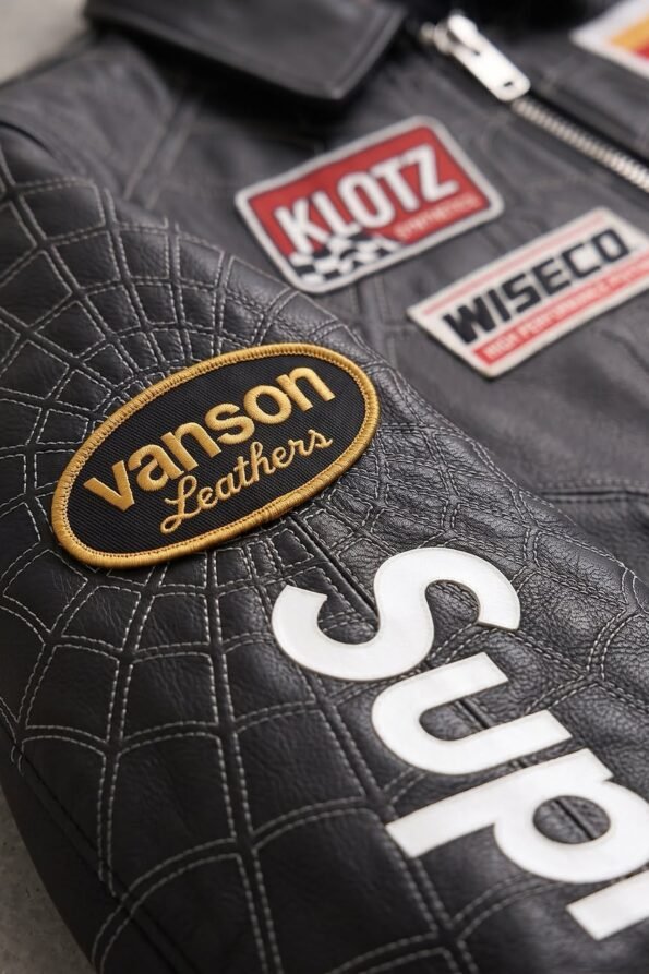 spiderman-black-heavy-padded-jacket-sleeve